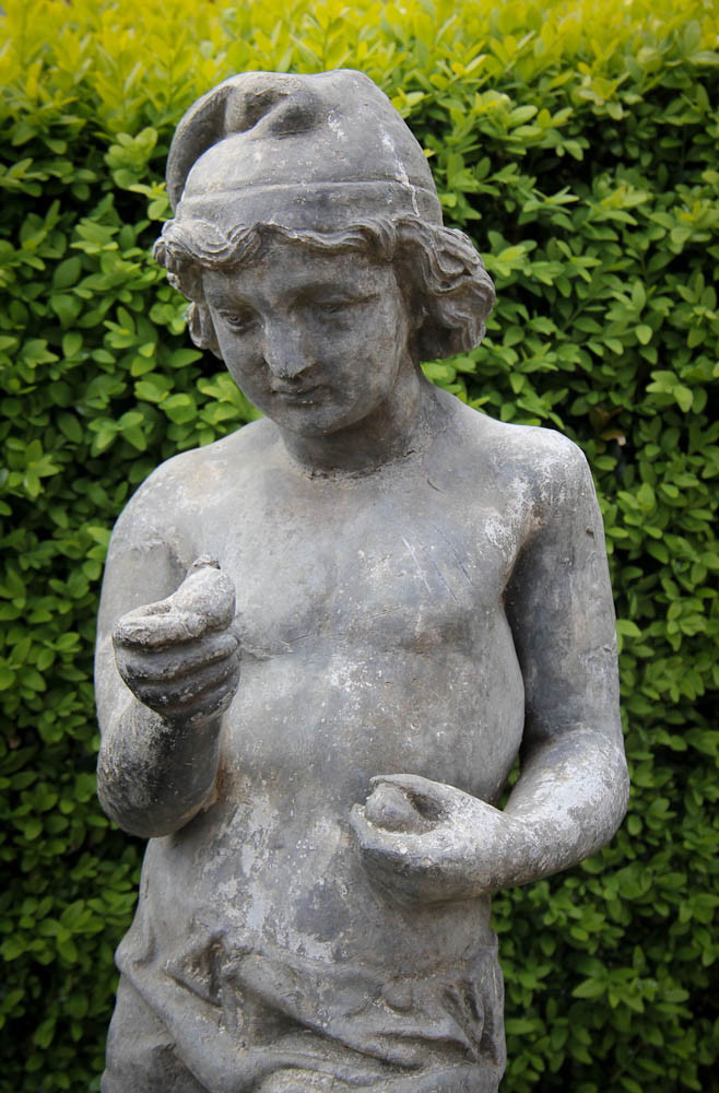 Lead Stone Thrower